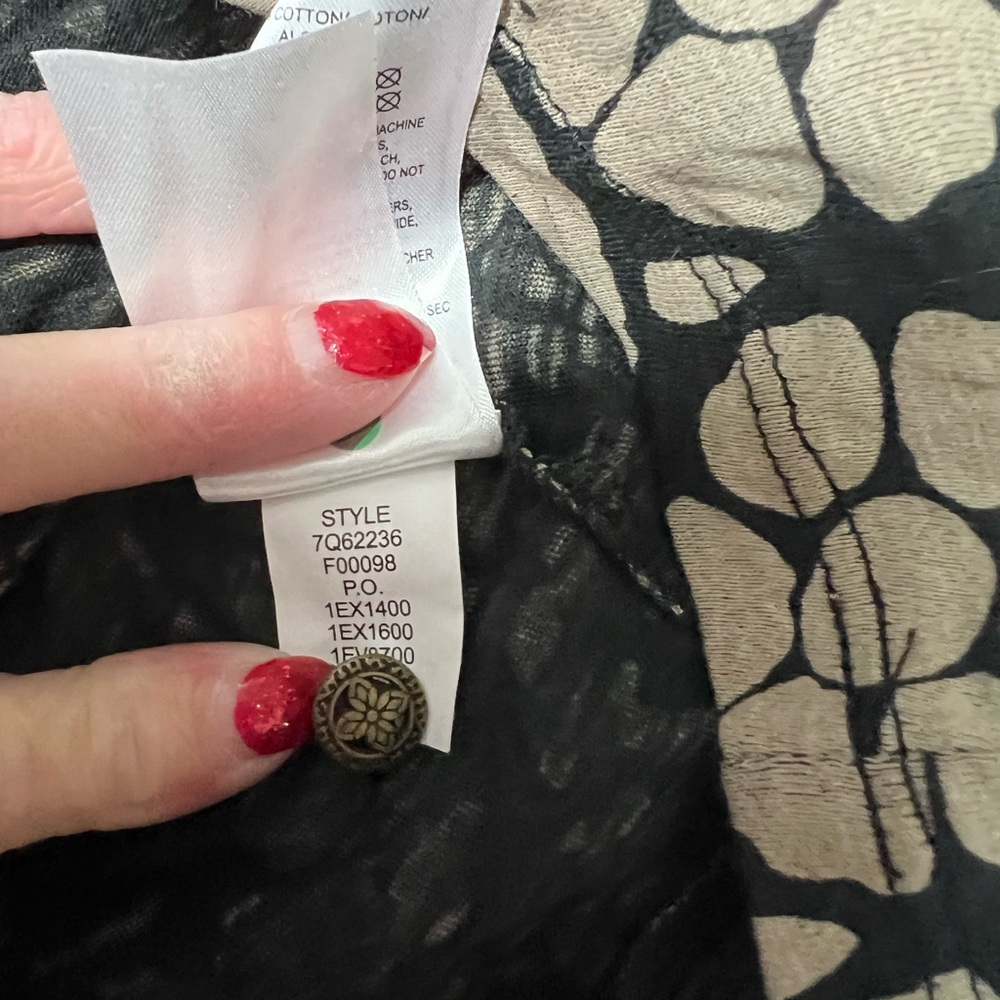 Lucky Brand tan/taupe and black abstract floral boho top size 1X - Picture 12 of 16